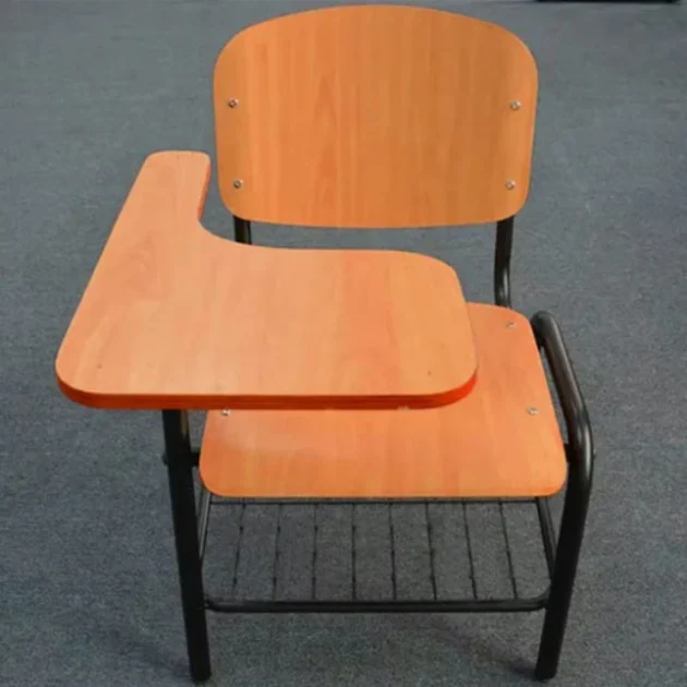 كرسي مع طاولة قابلة للطي